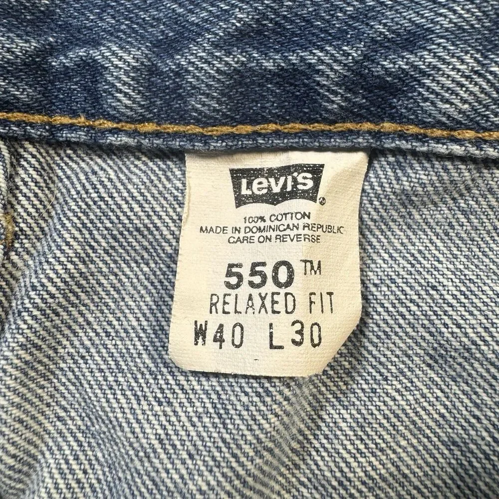 Vintage Levi’s 550 Relaxed Tapered Jeans Men’s 40x30 (fits 38x28) Stonewash Y2K